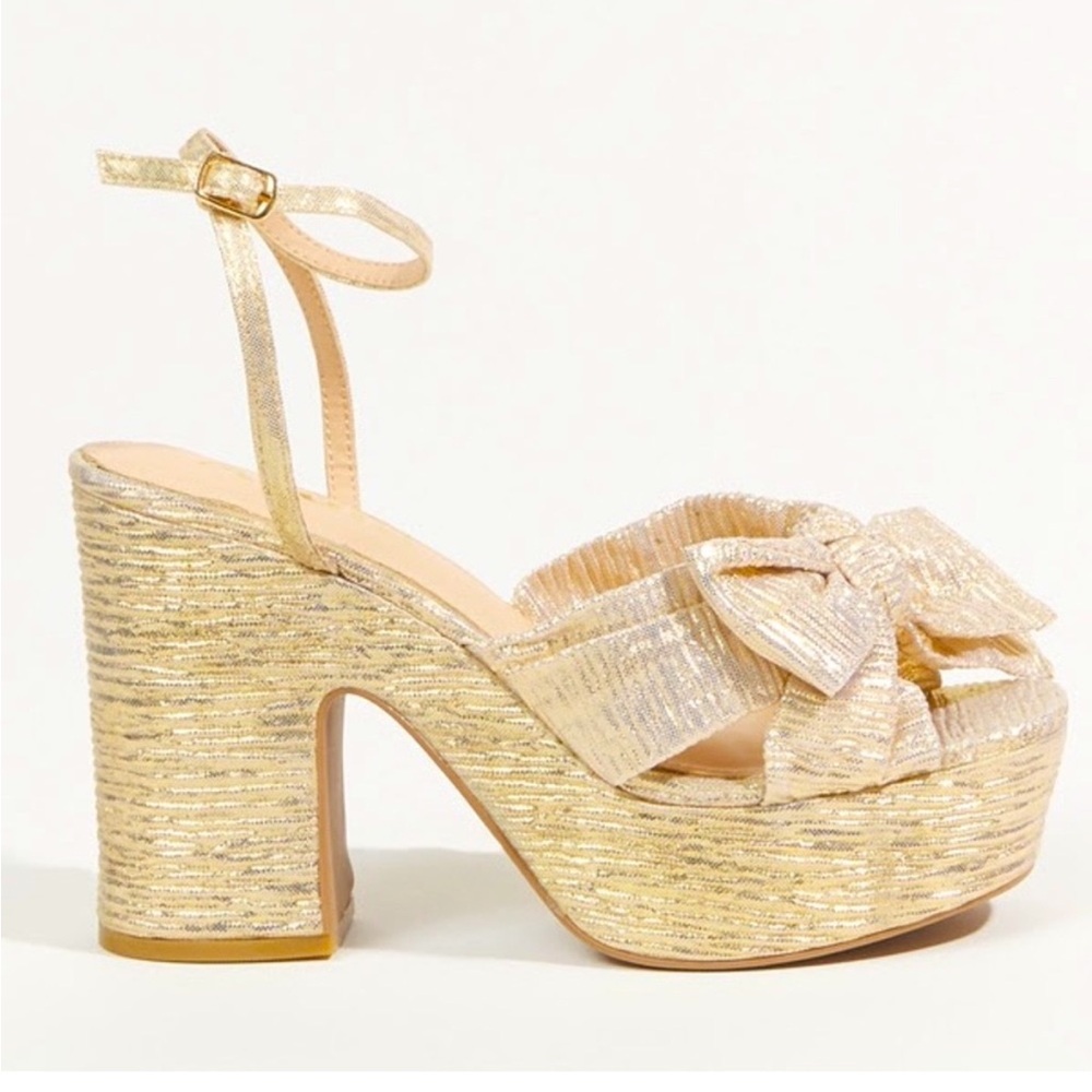 ARULA Gold Platform Heels